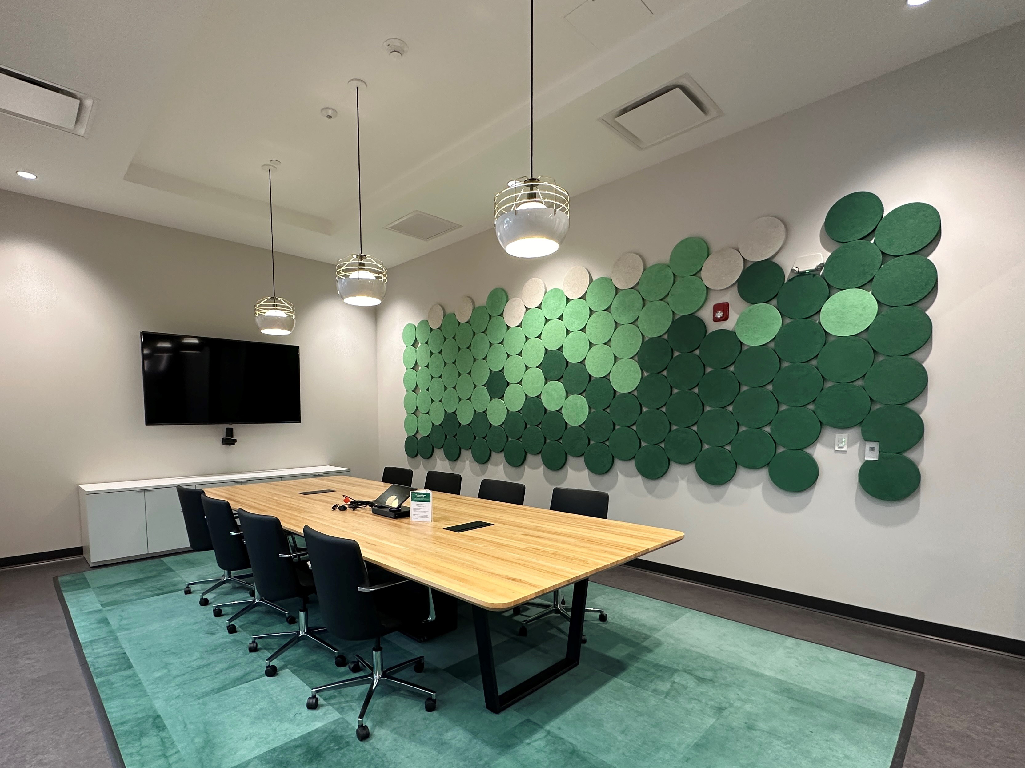 Sound-absorbing acoustic panels from Audimute
